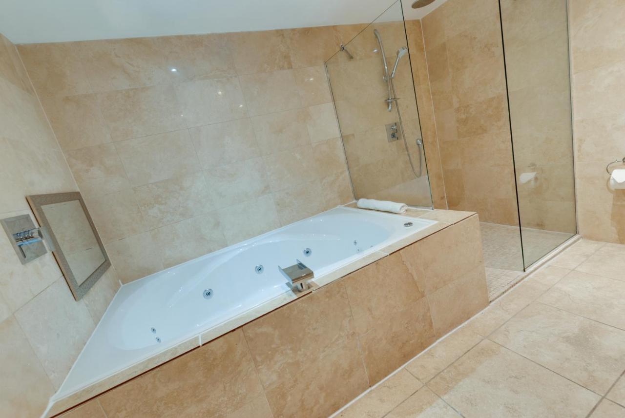 Boutique 56 Hotel Liverpool Bagian luar foto